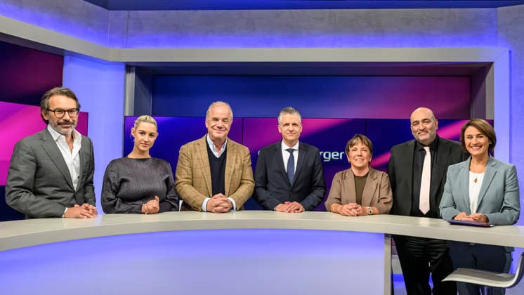 im Bild v.l.: Rene Pfister (Der Spiegel), Victoria Reichelt (Journalistin), Hubertus Meyer-Burckhardt (Moderator und TV-Produzent), Thorsten Frei, CDU (Unionsfraktionsvorsitzender), Margot Käßmann (Theologin), Omid Nouripour, Bündnis 90 Die Grünen (Bundestagsvizepräsident), Sandra Maischberger, GER, Berlin, Studio, zu Gast bei Maischberger, politische Talkshow, TV, Format, mit Moderatorin Sandra Maischberger, Das Erste, aus Adlershof Am Studio 20, 16.09.2026, Copyright: HMBxMedia UwexKoch