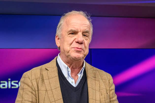 im Bild v.l.: Hubertus Meyer-Burckhardt (Moderator und TV-Produzent), GER, Berlin, Studio, zu Gast bei Maischberger, politische Talkshow, TV, Format, mit Moderatorin Sandra Maischberger, Das Erste, aus Adlershof Am Studio 20, 16.09.2026, Copyright: HMBxMedia UwexKoch