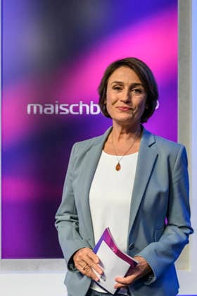 im Bild v.l.: Sandra Maischberger, GER, Berlin, Studio, zu Gast bei Maischberger, politische Talkshow, TV, Format, mit Moderatorin Sandra Maischberger, Das Erste, aus Adlershof Am Studio 20, 16.09.2026, Copyright: HMBxMedia UwexKoch