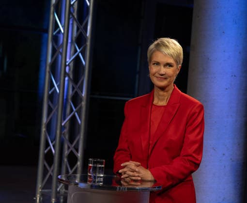 Mecklenburg-Vorpommern state election campaign continues in Germany SCHWERIN, GERMANY - SEPTEMBER 16: Mecklenburg-Vorpommern Minister-President Manuela Schwesig of the Social Democratic Party (SPD) and Leif-Erik Holm of the Alternative for Germany (AfD) pose ahead of a televised election debate hosted by NDR in Schwerin, Germany, on September 16, 2026, ahead of the state election on September 20. Somaya Abdelrahman Anadolu Schwerin Germany. Editorial use only. Please get in touch for any other usage.  Copyright: x2026xAnadoluxSomayaxAbdelrahmanx