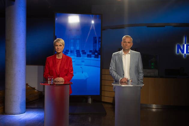 Mecklenburg-Vorpommern state election campaign continues in Germany SCHWERIN, GERMANY - SEPTEMBER 16: Mecklenburg-Vorpommern Minister-President Manuela Schwesig of the Social Democratic Party (SPD) and Leif-Erik Holm of the Alternative for Germany (AfD) pose ahead of a televised election debate hosted by NDR in Schwerin, Germany, on September 16, 2026, ahead of the state election on September 20. Somaya Abdelrahman Anadolu Schwerin Germany. Editorial use only. Please get in touch for any other usage.  Copyright: x2026xAnadoluxSomayaxAbdelrahmanx