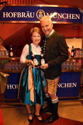 Michael Möller mit Ehefrau Irmgard Premiere Oktoberfest - A Musical Beinah wahr¦. (An almost true story) Komödie im Bayerischen Hof München 16. Sept. 2026