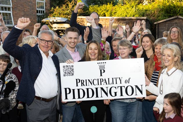 Piddington Referendem 16.09.2026. Residents celebrating as the village of Piddington votes to symbolically leave the UK in protest against a nearby asylum centre.  Copyright: xTobyxShepheardx NINTCHDBPICT001108848412