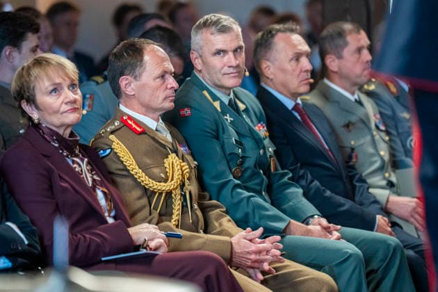 Army Summit 2026 Oslo 20260917. Kate Hansen Bundt, generalsekretaer i Den norske AtlanterhavskomitÃ , general Sir Roly Walker, sjef for den britiske haeren, sjef for Haeren, generalmajor Lars S. Lervik og forsvarsminister Troe Sandvik under Army Summit pa Akerhus festning i Oslo. Haeren og Den norske AtlanterhavskomitÃ arrangerer Army Summit som handler om bygging av europeisk og norsk landforsvar. Foto: Heiko Junge NTB Oslo Norge NDJpJR0X2Ls EDITORIAL USE ONLY Ref:_BNC_POLNDJpJR0X2Ls.jpg Copyright: xHeikoxJungex xNTBx