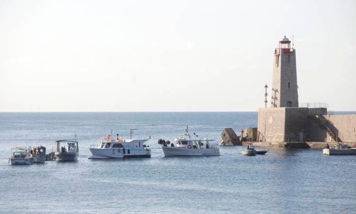 FISHERMEN BLOCK ENTRANCE TO NICE PORT PHOTOPQR NICE MATIN Jean François Ottonello Nice September 17, 2026 Fishermen block the entrance to the port of Nice, Nice, France, September 17, 2026 Fishermen block the entrance to the port of Nice, demanding aid to cope with oil prices Nice, France  Copyright: xPHOTOPQR NICExMATIN MAXPPPxJeanxFrançoisxOttonellox 20260917NIM2595 20260917NIM2595