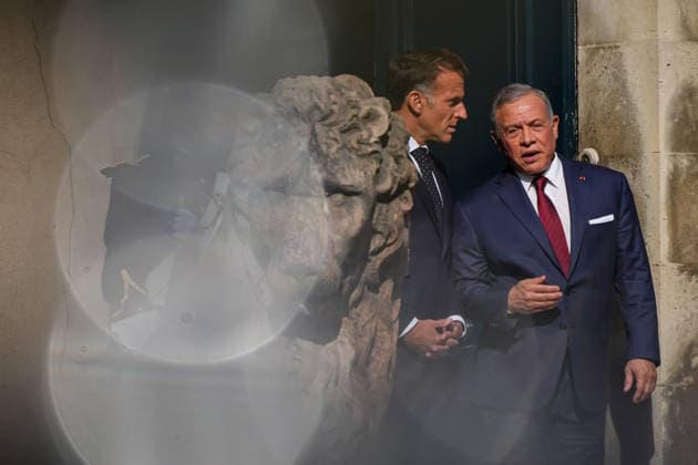 French President Receives Jordan s King Aurelien Morissard MAXPPP MAXPPP Paris September 17, 2026 French President Emmanuel Macron talks with Jordan s King Abdullah II after a meeting of the Aqaba Process in support of the Lebanese Armed Forces at the Hôtel des Invalides in Paris, France, Thursday, Sept. 17, 2026 Aurelien Morissard MAXPPP Paris, France  Copyright: xMAXPPPxAurelienxMorissard MAXPPPx MOR202609172655 MOR202609172655