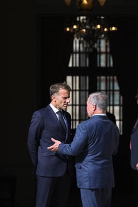 Emmanuel Macron, President of the French Republic, and King Abdullah II of Jordan. President Macron hosts the King of Jordan and J. Aoun, President of the Lebanese Republic, for a meeting at the Hôtel des Invalides in Paris, September 17, 2026. The three leaders are working to strengthen Lebanon’s sovereignty and security, which are essential to the stability of the entire region. Together, they open a meeting of high-level military experts as part of the Aqaba Process, aimed at supporting the Lebanese Armed Forces, a pillar of the country’s sovereignty and indispensable for enabling the state to fully ensure the security of its territory and exercise the state’s monopoly on arms Jeanne Accorsini Pool Bestimage President Macron is hosting Copyright: xJeannexAccorsini Pool BestimagexJeannexAccorsini Pool Bestimagex