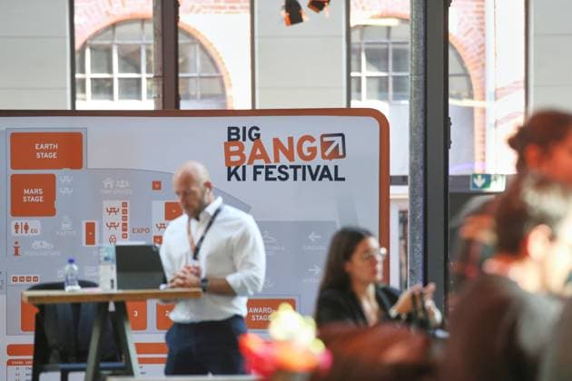 Berlin, Deutschland, 17.09.2026: Station: BIG BANG KI Festival: Besucher am Veranstaltungsort Copyright: xdtsxNachrichtenagenturx dts_135062