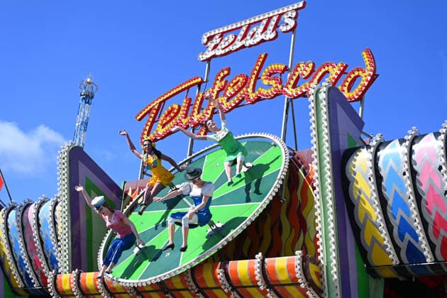 Figuren von Frauen ,Puppen im am Teufelsrad. Fahrgeschaeft,Schausteller,Fahrgeschaefte. Presserundgang vor dem 191. Oktoberfest 2026 am 17.09.2026.