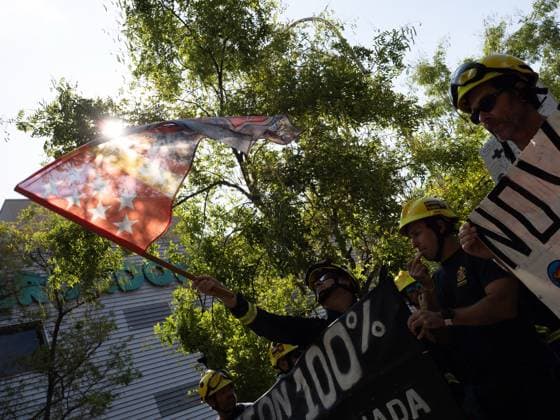 September 17, 2026, Madrid, Madrid, Spain: MADRID, SPAIN - SEPTEMBER 17: A group of wildland firefighters arrive to protest outside the headquarters of the Assembly of Madrid Ã¢â‚¬ the regional parliament of the Community of Madrid Ã¢â‚¬ on September 17, 2026 in Madrid, Spain. The protesters are demanding salary equalization and official recognition of the wildland firefighter job category. Madrid Spain - ZUMAh199 20260917_zip_h199_009 Copyright: xAaronxHerediax