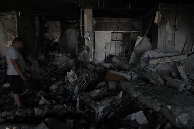 Russian attacks on Odesa cause destruction ODESA, UKRAINE - SEPTEMBER 17: An interior view of damage inside an apartment on the 15th floor of a multi-story residential building following a Russian strike in Odesa, Ukraine, September 17, 2026. The attack caused severe structural damage to upper-level units, leaving debris and shattered walls throughout the complex. Arthur Shvits Anadolu Odesa Ukraine. Editorial use only. Please get in touch for any other usage.  Copyright: x2026xAnadoluxArthurxShvitsx