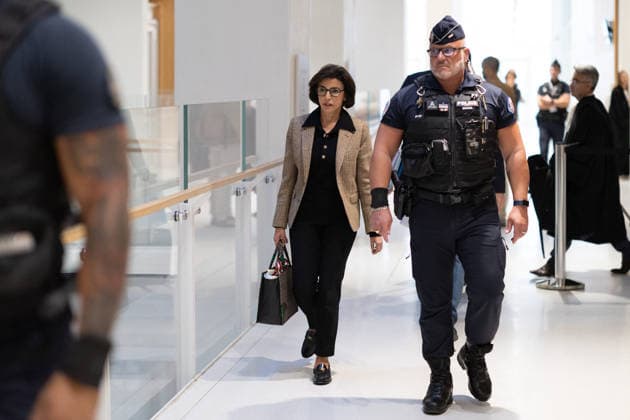Rachida Dati trial on corruption charges - Paris Former French culture minister Rachida Dati arrives at the Paris courthouse for her trial on corruption charges, along with Former Renault-Nissan executive Carlos Ghosn, in Paris on September 17, 2026. Photo by Raphael Lafargue ABACAPRESS.COM Paris France  Copyright: xLafarguexRaphael ABACAx