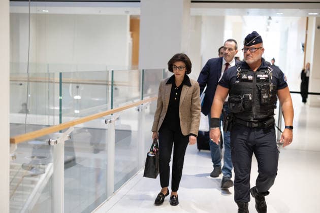Rachida Dati trial on corruption charges - Paris Former French culture minister Rachida Dati arrives at the Paris courthouse for her trial on corruption charges, along with Former Renault-Nissan executive Carlos Ghosn, in Paris on September 17, 2026. Photo by Raphael Lafargue ABACAPRESS.COM Paris France  Copyright: xLafarguexRaphael ABACAx
