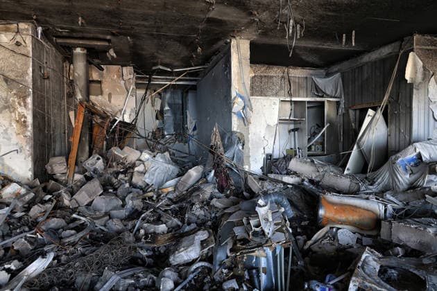 Overnight Russian attack damages 19-storey apartment block in Odesa An apartment is destroyed by a nighttime Russian drone strike on a 19-storey block of flats in Odesa, Ukraine, September 17, 2026. Ten apartments between the 14th and 16th floors sustained significant damage. Three people, including a four-year-old child, were injured., Credit:Nina Liashonok Ukrinform Avalon Ukraine, Odesa  Copyright: xNinaxLiashonokx xUkrinformx xAvalonx 1135620076
