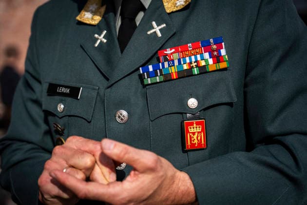 Army Summit 2026 Oslo 20260917. Dekorasjoner, bandstriper, grader og merker pa uniformen til sjef for Haeren, generalmajor Lars S. Lervik under Army Summit pa Akerhus festning i Oslo. Haeren og Den norske AtlanterhavskomitÃ arrangerer Army Summit som handler om bygging av europeisk og norsk landforsvar. Foto: Heiko Junge NTB Oslo Norge xQ2s6V7vPNU EDITORIAL USE ONLY Ref:_BNC_POLxQ2s6V7vPNU.jpg Copyright: xHeikoxJungex xNTBx