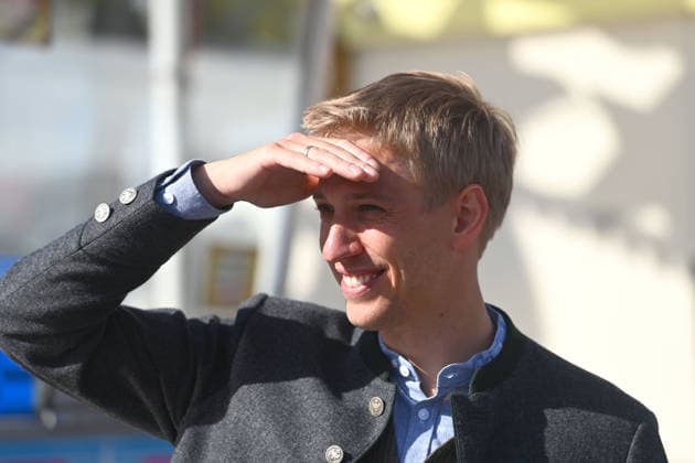 Oberbuergermeister Dominik KRAUSE, schaut in die Sonne, Einzelbild,angeschnittenes Einzelmotiv,Portraet,Portrait,Porträt Presserundgang vor dem 191. Oktoberfest 2026 am 17.09.2026.