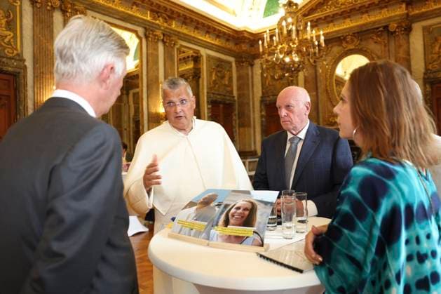 King Philippe of Belgium receives BeHeroes BRUSSELS, BELGIUM - SEPTEMBER 17 : King Philippe of Belgium receives Pater Karel Stautemans and Karine Vanommeslaeghe from the BeHeroes initiative at the Royal Palace pictured on September 17, 2026 in Brussels, Belgium, 17 09 2026 Brussels Belgium  Copyright: xXpix