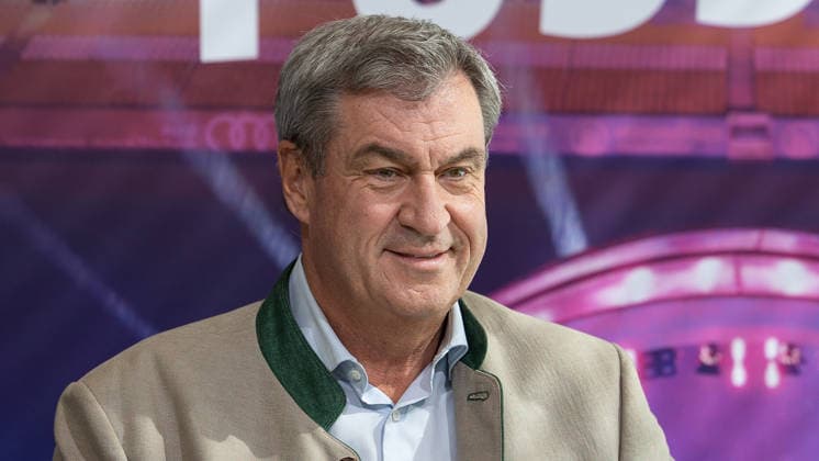 Interessensbekundung der Stadt Nürnberg, Freistaat Bayern und BLSV zu den Finals 20XX, Nürnberg, 17.09.2026 Dr. Markus Söder, Ministerpräsident des Freistaats Bayern (CSU), zeigt sich lächelnd im Max Morlock Stadion. Sein selbstbewusster Gesichtsausdruck begleitet eine Interessensbekundung zu den Finals. Nürnberg Max Morlock Stadion Bayern Deutschland