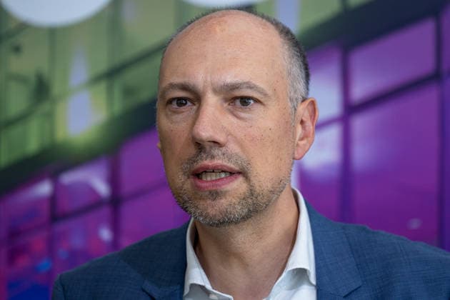 Interessensbekundung der Stadt Nürnberg, Freistaat Bayern und BLSV zu den Finals 20XX, Nürnberg, 17.09.2026 Andreas Krieglstein, 2. Bürgermeister der Stadt Nürnberg, spricht im Max Morlock Stadion konzentriert bei einem Statement. Seine Mimik wirkt ernst und nachdenklich während der Äußerung. Nürnberg Max Morlock Stadion Bayern Deutschland