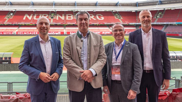 Interessensbekundung der Stadt Nürnberg, Freistaat Bayern und BLSV zu den Finals 20XX, Nürnberg, 17.09.2026 Im Max Morlock Stadion bekunden Vertreter von Stadt Nürnberg, Freistaat Bayern und BLSV Interesse an der Ausrichtung von Die Finals . Von links: 2. Bürgermeister Andreas Krieglstein (Stadt Nürnberg), Ministerpräsident Dr. Markus Söder (CSU), Jörg Ammon (Präsident Bayerischer Landes-Sportverband e.V.) und Niels Rossow (Vorstand Strategie und Marketing, 1. FC Nürnberg). Nürnberg Max Morlock Stadion Bayern Deutschland