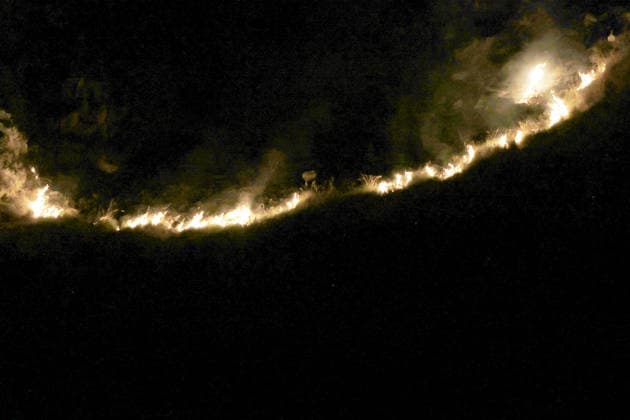 IPA88637770 - The photo shows a massive fire raging on Mount Biliemi in Partinico and in the Camporeale area  Copyright: xAlbertoxLoxBiancox xAlbertoxLoxBiancox IPA88637770