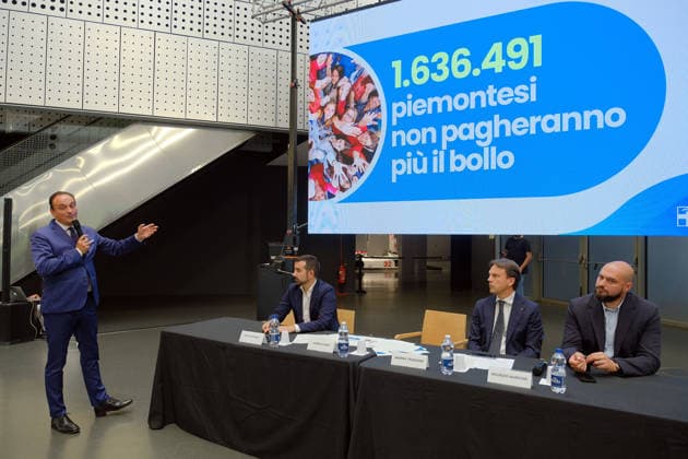 IPA88637966 - Turin: Press conference on the abolition of the vehicle registration tax. Pictured: Piedmont Regional President Alberto Cirio, accompanied by Regional Councilors Matteo Marnati (Transport), Andrea Tronzano (Budget), and Maurizio Marrone (Welfare).  Copyright: xCOSTANTINOxSERGIx xCOSTANTINOxSERGIx IPA88637966
