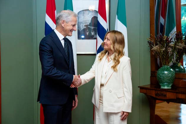 Italias statsminister besoker Norge Oslo 20260917. Statsminister Jonas Gahr Store (Ap) tar imot Italias statsminister Giorgia Meloni til mote i regjeringens representasjonsanlegg i Parkveien torsdag ettermiddag. Foto: Stian Lysberg Solum POOL NTB Oslo Norge jIuZzSfZgAk EDITORIAL USE ONLY Ref:_POLjIuZzSfZgAk.jpg Copyright: xStianxLysbergxSolumx xPOOLx xNTBx