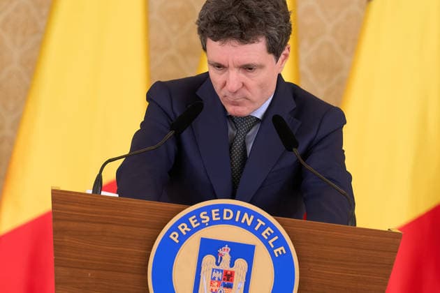 Romania: Siegfried Muresan Appointed PM by President Dan Bucharest, Romania. 17th Sep, 2026: Nicusor Dan, President of Romania, announces Siegfried Muresan, National Liberal Party (PNL) MEP, as the prime minister candidate following consultations with parliamentary parties at Cotroceni Palace. This is the third attempt to nominate a candidate able to secure a majority vote in Parliament, 135 days after the Bolojan government was dismissed in a no-confidence vote. Bucharest Romania Copyright: xLucianxAlecux
