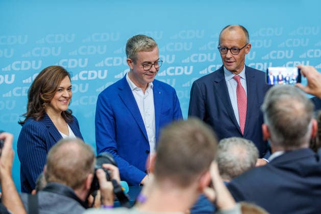 72 Stunden vor Schließung der Wahllokale lädt die CDU Berlin zum Wahlkampf-Schlussspurt ein 72 Stunden vor Schließung der Wahllokale lädt die CDU Berlin zum Wahlkampf-Schlussspurt mit Bundeskanzler Friedrich Merz und dem Spitzenkandidaten der CDU Berlin, Stefan Evers, in das Konrad-Adenauer-Haus ein. Unter dem Titel Extremisten von der Macht fernhalten. Lösungen aus der Mitte. am 17.09.2026 in Berlin. Berlin Berlin Deutschland CDU-Bundesgeschäftsstelle (Konrad-Adenauer-Haus)