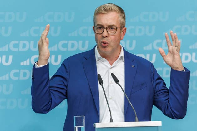 72 Stunden vor Schließung der Wahllokale lädt die CDU Berlin zum Wahlkampf-Schlussspurt ein 72 Stunden vor Schließung der Wahllokale lädt die CDU Berlin zum Wahlkampf-Schlussspurt mit Bundeskanzler Friedrich Merz und dem Spitzenkandidaten der CDU Berlin, Stefan Evers, in das Konrad-Adenauer-Haus ein. Unter dem Titel Extremisten von der Macht fernhalten. Lösungen aus der Mitte. am 17.09.2026 in Berlin. Berlin Berlin Deutschland CDU-Bundesgeschäftsstelle (Konrad-Adenauer-Haus)