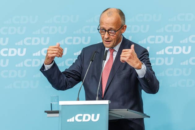 72 Stunden vor Schließung der Wahllokale lädt die CDU Berlin zum Wahlkampf-Schlussspurt ein 72 Stunden vor Schließung der Wahllokale lädt die CDU Berlin zum Wahlkampf-Schlussspurt mit Bundeskanzler Friedrich Merz und dem Spitzenkandidaten der CDU Berlin, Stefan Evers, in das Konrad-Adenauer-Haus ein. Unter dem Titel Extremisten von der Macht fernhalten. Lösungen aus der Mitte. am 17.09.2026 in Berlin. Bundeskanzler Friedrich Merz spricht zu den Anwesenden. Berlin Berlin Deutschland CDU-Bundesgeschäftsstelle (Konrad-Adenauer-Haus)