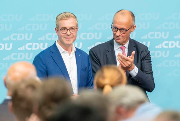Friedrich Merz + Stefan Evers EUR, Deutschland, Berlin, 17.09.2026: Wahlkampf-Schlussspurt im Konrad-Adenauer-Haus mit dem Bundeskanzler Friedrich Merz und dem Berliner CDU Kandidaten Stefan Evers unter dem Motto Extremisten von der Macht fernhalten. Lösungen aus der Mitte.