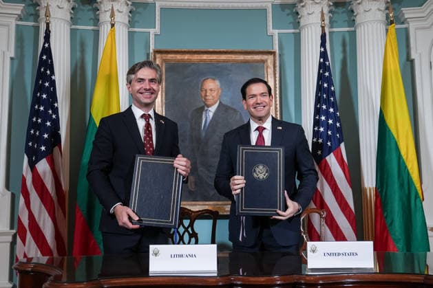 US and Lithuania sign Critical Minerals Framework MOU WASHINGTON, D.C., UNITED STATES - SEPTEMBER 17: U.S. Secretary of State Marco Rubio (R) and Lithuanian Foreign Minister Kstutis Budrys (L) stand after signing a Critical Minerals Framework Memorandum of Understanding during a signing ceremony in the Treaty Room at the U.S. Department of State in Washington, D.C., on September 17, 2026. Mehmet Eser Anadolu District of Columbia United States. Editorial use only. Please get in touch for any other usage.  Copyright: x2026xAnadoluxMehmetxEserx