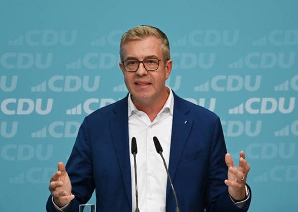 Chancellor Merz joins Evers for CDU Berlin’s Final Campaign Push in Berlin BERLIN, GERMANY - SEPTEMBER 17: Federal Chancellor Friedrich Merz (not seen) and CDU Berlin lead candidate Stefan Evers take part in the final phase of the CDU’s Berlin election campaign under the motto: Keeping Extremists Out of Power. Solutions from the Centre , at the CDU Federal Headquarters in Berlin, Germany, on September 17, 2026. The Berlin House of Representatives election will take place on September 20, 2026. Volodymyr Sindieiev Anadolu Berlin Germany. Editorial use only. Please get in touch for any other usage.  Copyright: x2026xAnadoluxVolodymyrxSindieievx