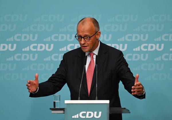 Chancellor Merz joins Evers for CDU Berlin’s Final Campaign Push in Berlin BERLIN, GERMANY - SEPTEMBER 17: Federal Chancellor Friedrich Merz and CDU Berlin lead candidate Stefan Evers (not seen) take part in the final phase of the CDU’s Berlin election campaign under the motto: Keeping Extremists Out of Power. Solutions from the Centre , at the CDU Federal Headquarters in Berlin, Germany, on September 17, 2026. The Berlin House of Representatives election will take place on September 20, 2026. Volodymyr Sindieiev Anadolu Berlin Germany. Editorial use only. Please get in touch for any other usage.  Copyright: x2026xAnadoluxVolodymyrxSindieievx