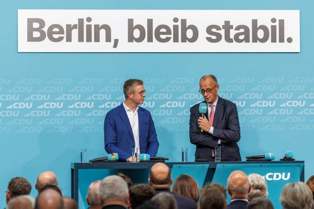 72 Stunden vor Schließung der Wahllokale lädt die CDU Berlin zum Wahlkampf-Schlussspurt ein 72 Stunden vor Schließung der Wahllokale lädt die CDU Berlin zum Wahlkampf-Schlussspurt mit Bundeskanzler Friedrich Merz und dem Spitzenkandidaten der CDU Berlin, Stefan Evers, in das Konrad-Adenauer-Haus ein. Unter dem Titel Extremisten von der Macht fernhalten. Lösungen aus der Mitte. am 17.09.2026 in Berlin. Bundeskanzler Friedrich Merz spricht zu den Anwesenden. Berlin Berlin Deutschland CDU-Bundesgeschäftsstelle (Konrad-Adenauer-Haus)