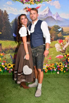 Sarah Engel mit Freund 2. HeidiFest by Heidi Klum Pre-Oktoberfest-Event RTL Hofbräuhaus München 17. Sept. 2026