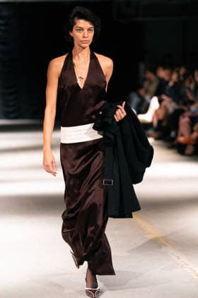 LFW - Mithridate Runway A model walks the runway at the Mithridate show during London Fashion Week September 2026 at The Banking Hall in London, England on September 17, 2026. Photo by LounisPhotography ABACAPRESS.COM London United Kingdom  Copyright: xLounisPhotography ABACAx