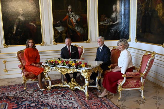 Visit by King Abdullah II of Jordan to Czechia, on September 18, 2026. Meeting with Czech President at the Prague Castle. From left: Queen Rania of Jordan, King Abdullah II of Jordan, Czech President Petr Pavel and president s wife Eva Pavlova. (CTKxPhoto KaterinaxSulova) CTKPhotoP2026091802523  CTKPhotoP2026091802523