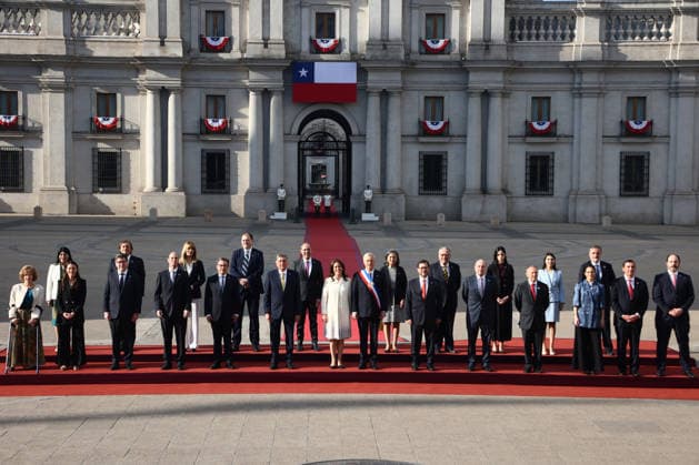Santiago, September 18, 2026: The President of the Republic, Jose Antonio Kast, participates in a traditional official photo session with ministers and undersecretaries at the Plaza de la Constitución and the Patio de los Canones. Dragomir Yankovic, Aton Chile, Santiago, Chile. Aton 1191478  Copyright: DRAGOMIRxYANKOVIC ATONxCHILE