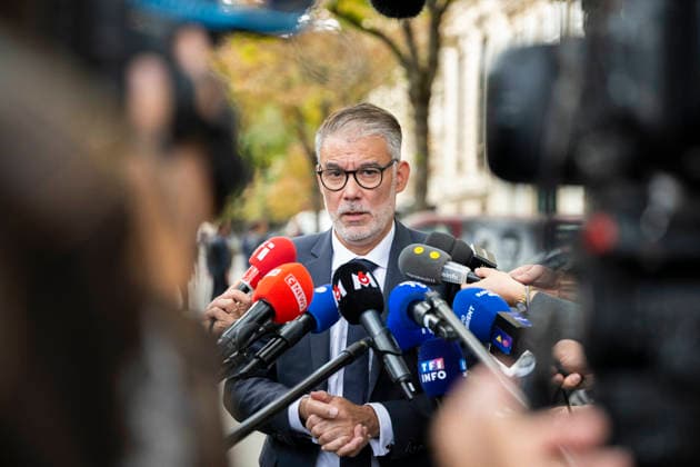 Olivier Faure Leaves Elysee Palace After Meeting With French President - Paris Olivier Faure after a meeting with French President at the Elysee Palace in Paris on September 18, 2026. Photo by Eliot Blondet ABACAPRESS.COM Paris France France  Copyright: xBlondetxEliot ABACAx