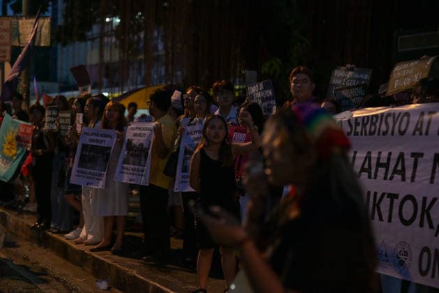 September 18, 2026, Philippines: Students from La Salle along with One Taft, a coalition of Taft-based schools, stage a Black Friday Protest on Friday at Taft Ave, Metro Manila. It coincided with the Black Friday Protests from different universities and a preparation for the mass movement on Sept. 21 for the Martial Law anniversary. Among the calls were for the alleged human rights abuses, corruption, and the Pax Silica initiative under the administration of President Ferdinand Marcos Jr. Philippines - ZUMAr240 20260918_zip_r240_013 Copyright: xMarcxDominicxRostratax