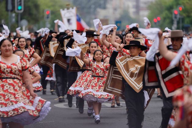 Valparaíso, September 18, 2026 Groups of cuequeros march during the commemoration of the 216th anniversary of National Independence, a ceremony held on Pedro Montt Avenue. Sebastian Cisternas, Aton Chile, Valparaíso, Chile. Aton 1191648  Copyright: SEBASTIANxCISTERNAS xATONxCHILE