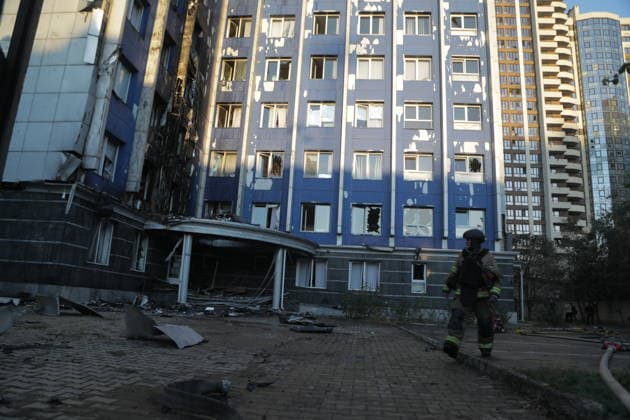Firefighters respond after attacks in Odesa ODESA, UKRAINE - SEPTEMBER 18: A view of the damaged building as firefighters are dispatched to the scene after two consecutive attacks hit the central part of Odesa, Ukraine, on September 18, 2026. The second strike occurs while emergency and rescue services are working to deal with the aftermath of the first attack and assist people. Arthur Shvits Anadolu Odesa Ukraine. Editorial use only. Please get in touch for any other usage.  Copyright: x2026xAnadoluxArthurxShvitsx