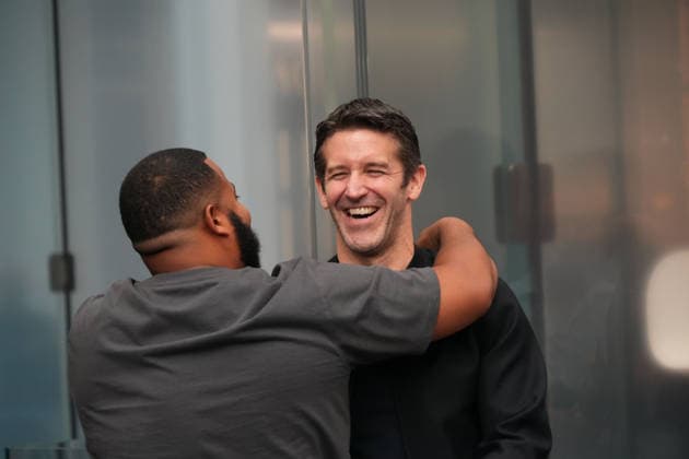 September 18, 2026, New York, Ny, USA: Apple CEO JOHN TERNUS greets customers at the Apple iPhone 18 Pro Launch,.Apple Fifth Avenue, NYC.September 18, 2026. . The Apple iPhone 18 Pro Launch,.Apple Fifth Avenue, NYC.September 18, 2026. New York USA  - ZUMAms4_ 20260918_faf_ms4_006 Copyright: xSoniaxMoskowitzxGordonx