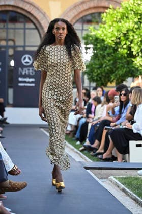 Maison Mesa - Mercedes Benz Fashion Week Madrid, Spain -18 Sept 2026 A model parades with Maison Mesa design during Mercedes Benz Fashion Week Madrid Cibeles Palace in Madrid. Madrid Spain Copyright: xAtilanoxGarciax xSOPAxImagesx PHOTO08633