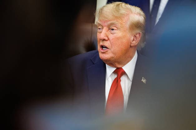 September 18, 2026, Washington, District Of Columbia, USA: United States President Donald J Trump answers questions from reporters after announcing new most favored nation? pricing for some drugs in the Oval Office at the White House on September 18, 2026 in Washington, D.C. Many countries have negotiated prices for certain drugs that are significantly lower than what Americans pay for the same medication and the new deal will allow states Medicaid programs to benefit from those lower prices Washington USA - ZUMAs152 20260918_faa_s152_015 Copyright: xSamuelxCorumx-xPoolxviaxCNPx