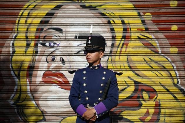 September 16, 2026: TO-45145- Mexico City, September 15, 2026: Personnel from the Secretariat of the Navy, the Military College, the Mexican Air Force, and the National Guard prepare for the civic-military parade marking the anniversary of Mexico& 039;s Independence, on the streets surrounding Mexico City& 039;s Z& xf3;calo. Photo: Ian Robles .com.mx - ZUMAcs4_ 20260916_faa_cs4_222 Copyright: xClasosx