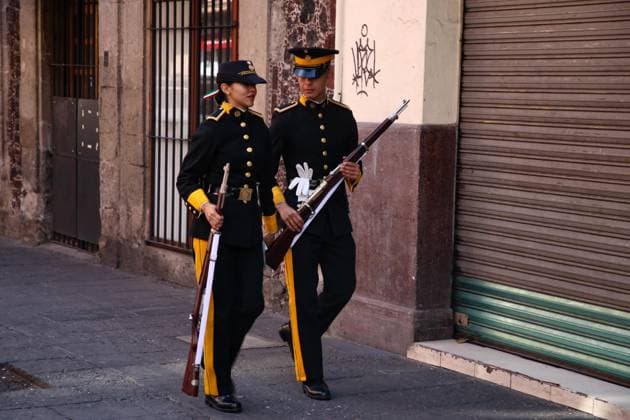 September 16, 2026: TO-45145- Mexico City, September 15, 2026: Personnel from the Secretariat of the Navy, the Military College, the Mexican Air Force, and the National Guard prepare for the civic-military parade marking the anniversary of Mexico& 039;s Independence, on the streets surrounding Mexico City& 039;s Z& xf3;calo. Photo: Ian Robles .com.mx - ZUMAcs4_ 20260916_faa_cs4_143 Copyright: xClasosx