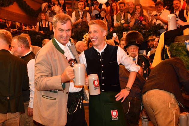 Markus Söder und Dominik Krause (Oberbürgermeister München) Bier Wiesn Eröffnung 2026 Theresienwiese Schottenhammel Festzelt Oktoberfest München 19. Sept. 2026